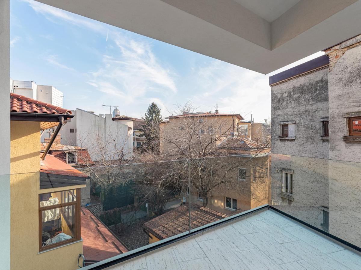 Pergola Boutique Hotel Bucharest Exterior photo